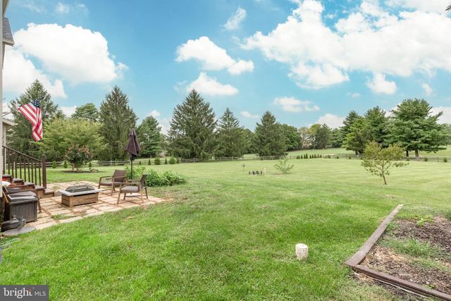 2092 TRIPLE GREEN CT, Hampstead, MD 21074