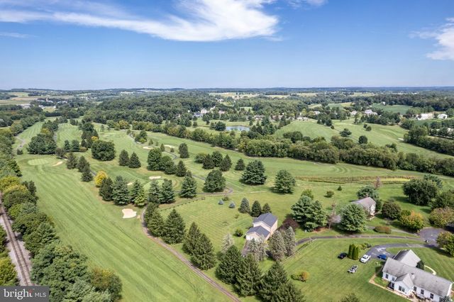 2092 TRIPLE GREEN CT, Hampstead, MD 21074
