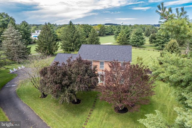 2092 TRIPLE GREEN CT, Hampstead, MD 21074