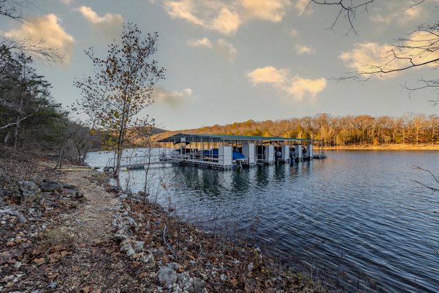 176 Canada Drive, Branson West, MO 65737