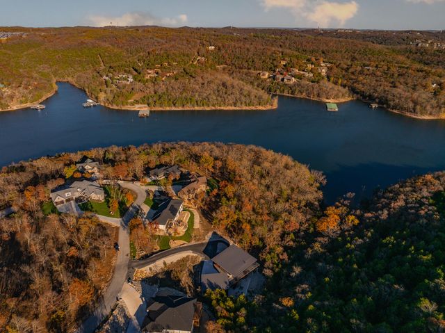 176 Canada Drive, Branson West, MO 65737