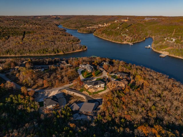 176 Canada Drive, Branson West, MO 65737
