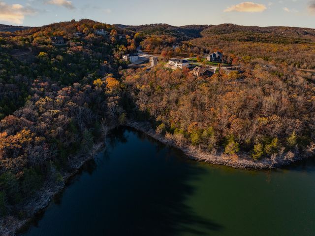 176 Canada Drive, Branson West, MO 65737