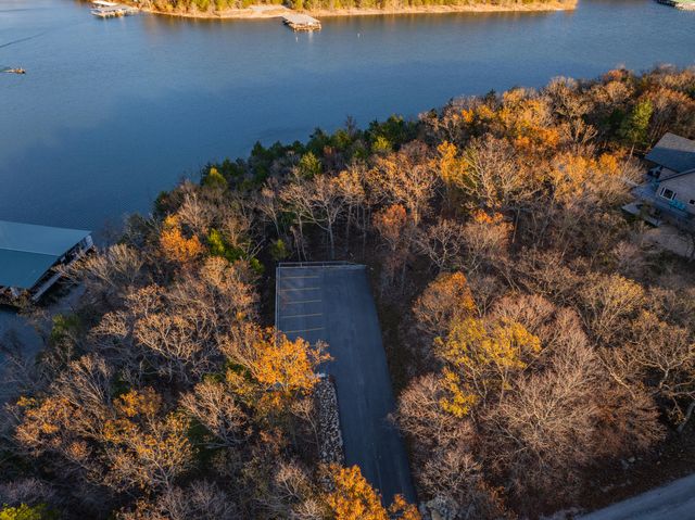 176 Canada Drive, Branson West, MO 65737