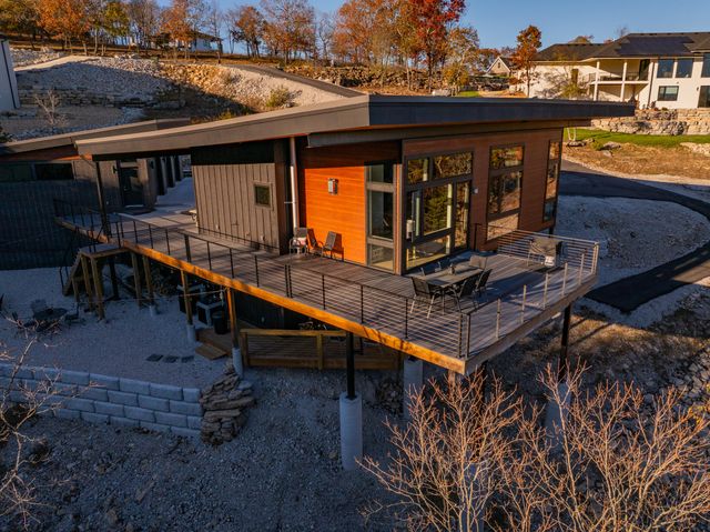 176 Canada Drive, Branson West, MO 65737