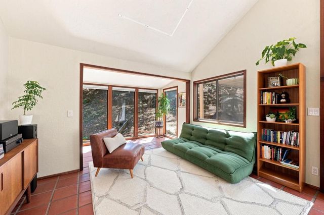22163 Miller Ridge Road, Los Gatos, CA 95033