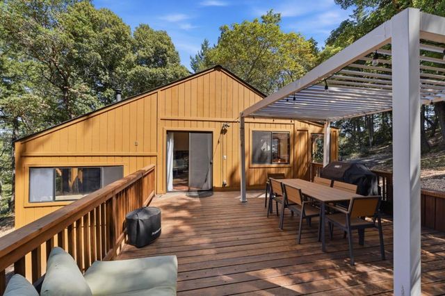 22163 Miller Ridge Road, Los Gatos, CA 95033