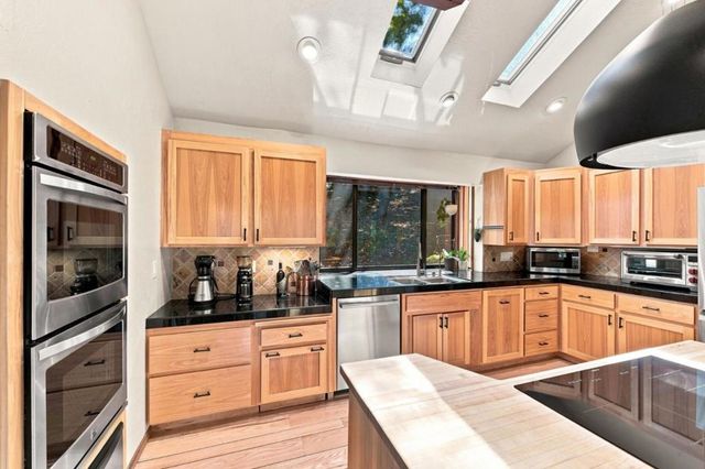 22163 Miller Ridge Road, Los Gatos, CA 95033