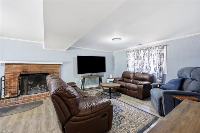 4810 Hemphill Drive, Winston-salem, NC 27105