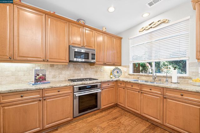 5764 Idlewood St, Dublin, CA 94568