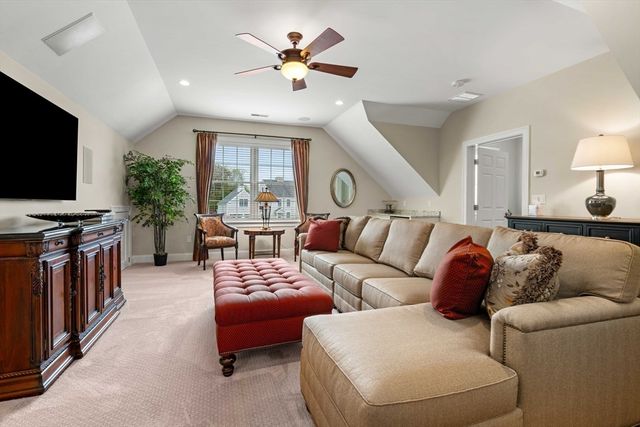 4 Point Shore Overlook, Amesbury, MA 01913