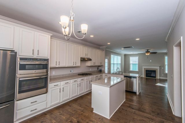 302 Pond Hill Court, Summerville, SC 29483