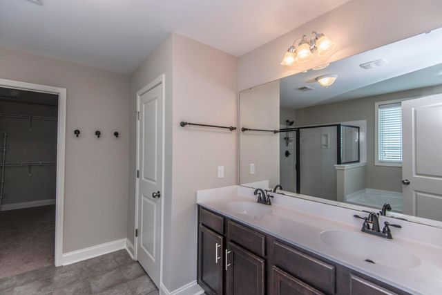 302 Pond Hill Court, Summerville, SC 29483