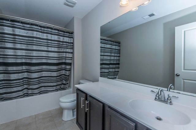 302 Pond Hill Court, Summerville, SC 29483