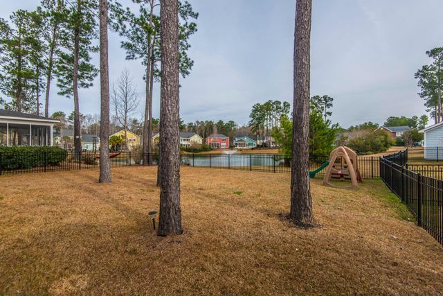 302 Pond Hill Court, Summerville, SC 29483