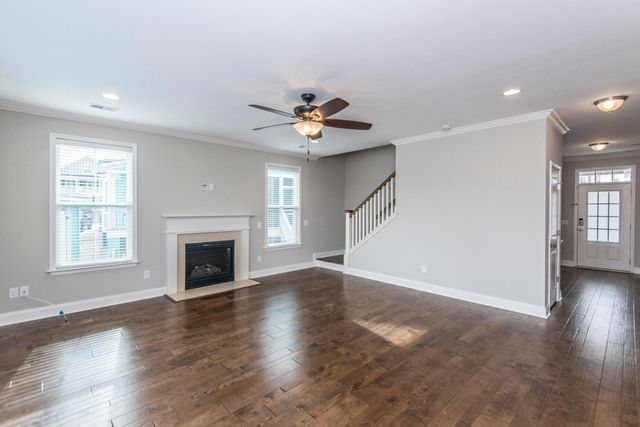 302 Pond Hill Court, Summerville, SC 29483
