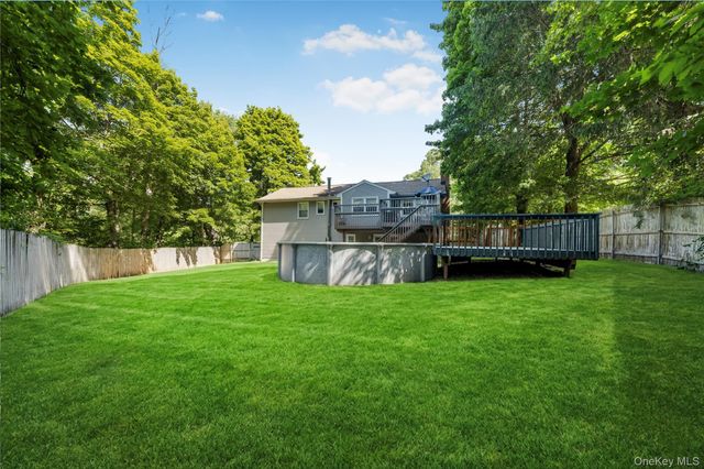 1019 Fox Meadow Road, Yorktown Heights, NY 10598
