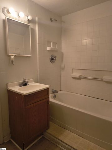 23 6th Avenue, Greenville, SC 29609