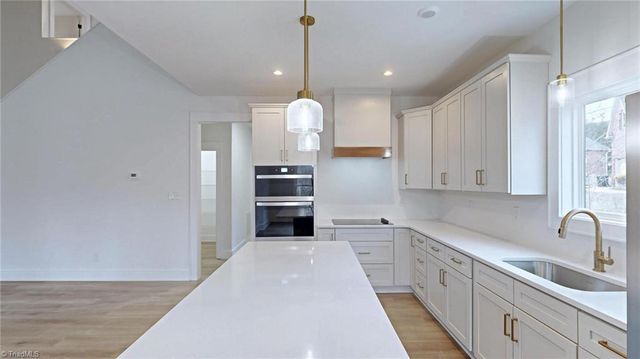 108 Sprucewood Court, Archdale, NC 27263