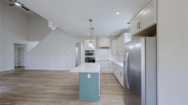 108 Sprucewood Court, Archdale, NC 27263