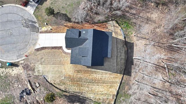 108 Sprucewood Court, Archdale, NC 27263