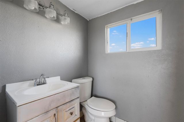 3209 Oak Hill Drive, Granbury, TX 76048