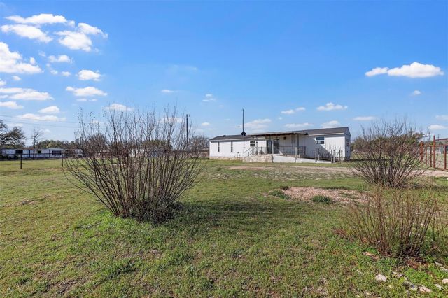 3209 Oak Hill Drive, Granbury, TX 76048