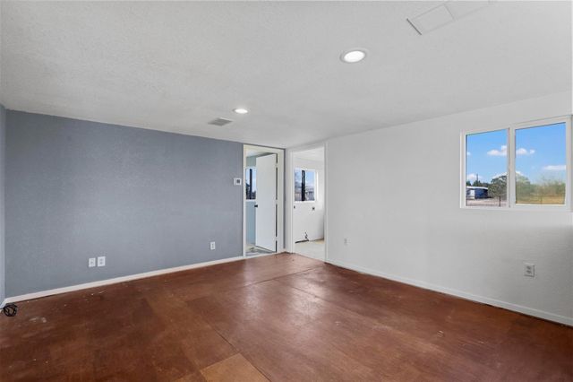 3209 Oak Hill Drive, Granbury, TX 76048