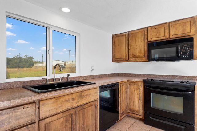 3209 Oak Hill Drive, Granbury, TX 76048