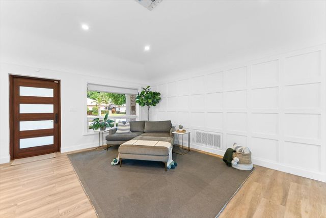 1114 SE 14th Avenue, Deerfield Beach, FL 33441