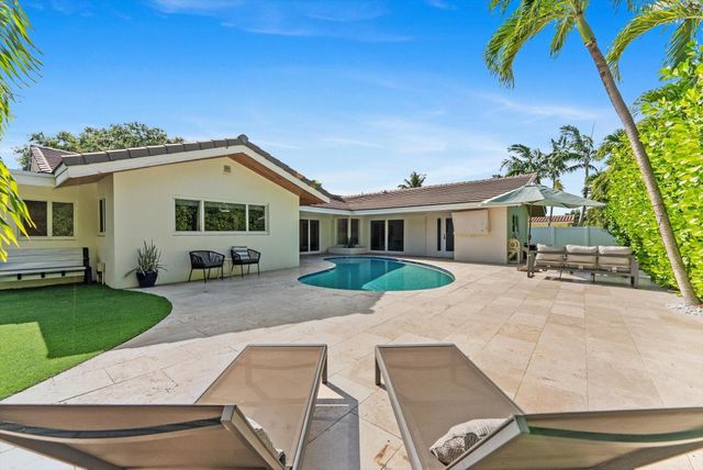 1114 SE 14th Avenue, Deerfield Beach, FL 33441