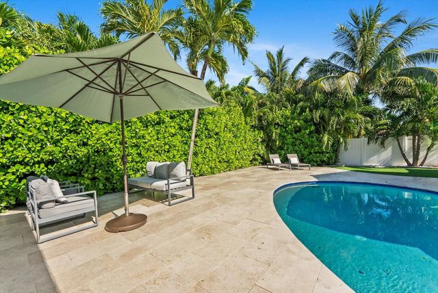 1114 SE 14th Avenue, Deerfield Beach, FL 33441