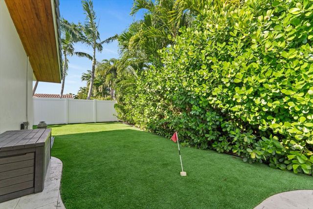 1114 SE 14th Avenue, Deerfield Beach, FL 33441