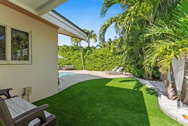 1114 SE 14th Avenue, Deerfield Beach, FL 33441
