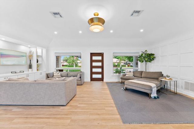 1114 SE 14th Avenue, Deerfield Beach, FL 33441