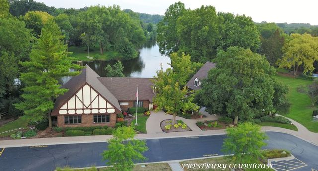 9 Buckingham Drive, Sugar Grove, IL 60554