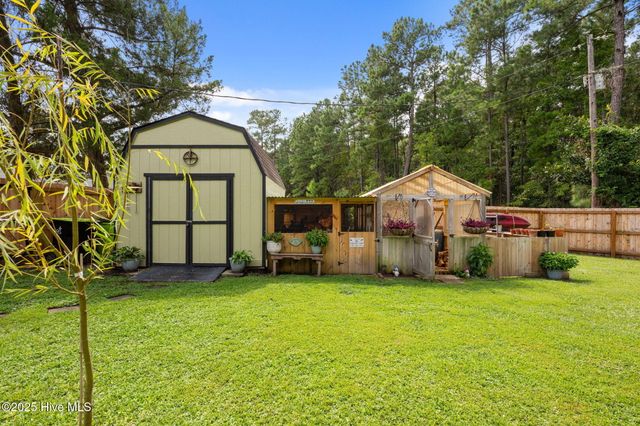 108 Poplar Road, Havelock, NC 28532