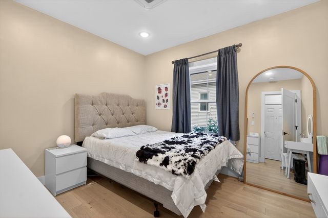 208 Spencer Ave 4, Chelsea, MA 02150