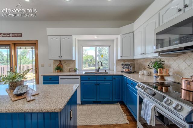 789 Capeglen Road, Colorado Springs, CO 80906