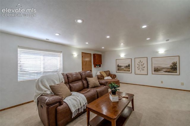 789 Capeglen Road, Colorado Springs, CO 80906