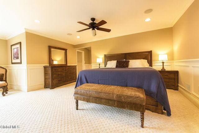 72 Stone Crest Drive, Halfmoon, NY 12118