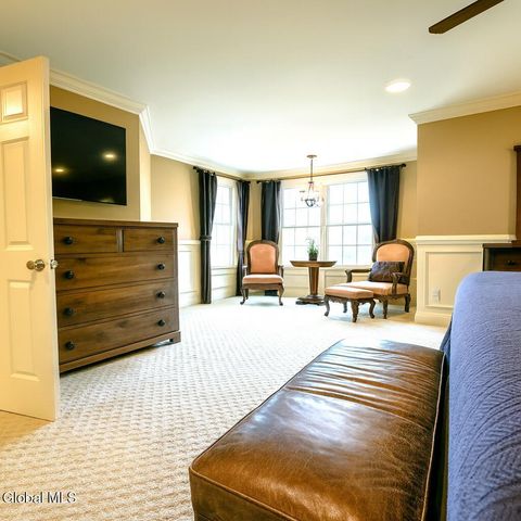 72 Stone Crest Drive, Halfmoon, NY 12118