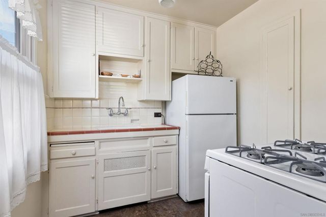 717 19 San Jose Pl, San Diego, CA 92109