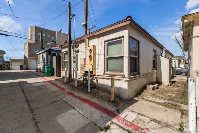 717 19 San Jose Pl, San Diego, CA 92109