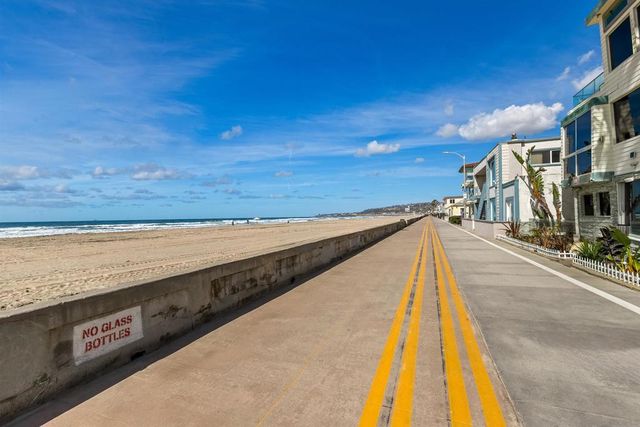 717 19 San Jose Pl, San Diego, CA 92109