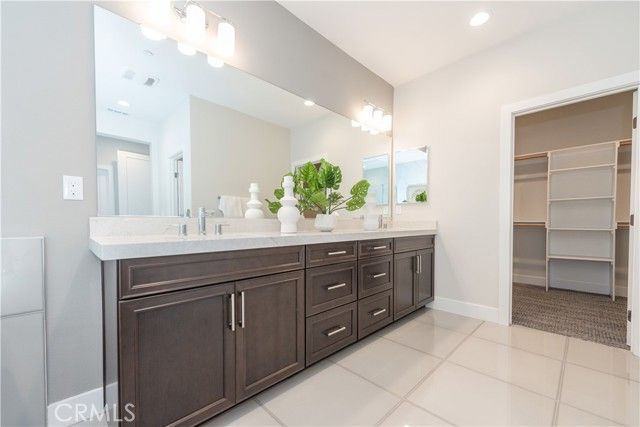 255 Sawbuck, Irvine, CA 92618