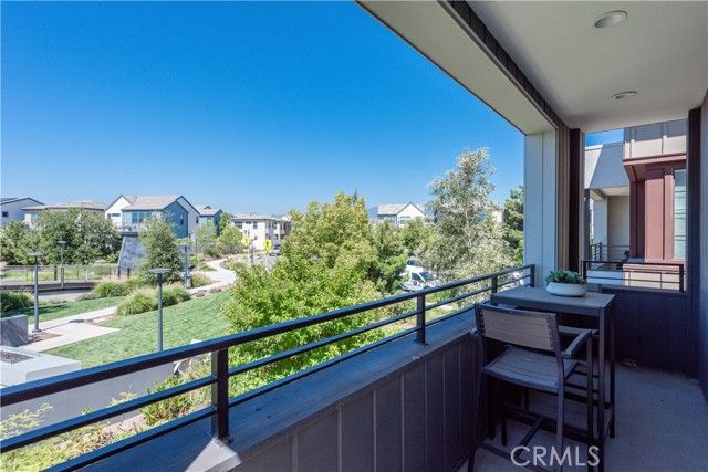 255 Sawbuck, Irvine, CA 92618