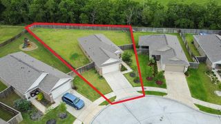 5050 Hurston Park Trail, Pearland, TX 77545