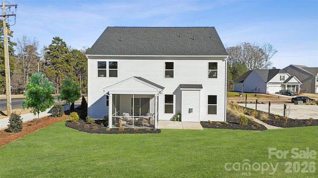 6521 Alanbrook Road, Charlotte, NC 28215