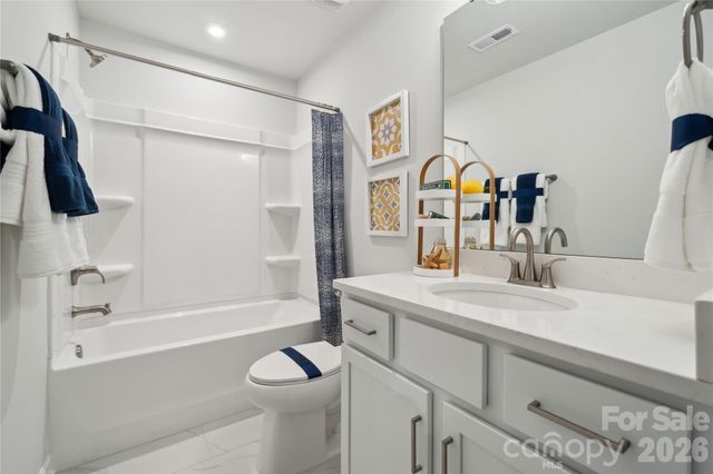 6521 Alanbrook Road, Charlotte, NC 28215